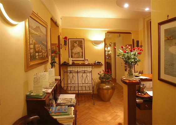 B&B Conte Cavour เนเปิลส์ ภายนอก รูปภาพ