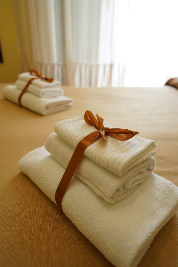 B&B Conte Cavour เนเปิลส์ ภายนอก รูปภาพ